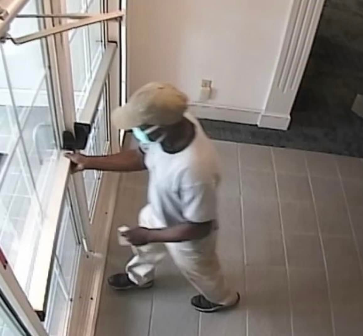 Lavonia Police ID Suspects in Truist Bank Robbery - 92.1 WLHR