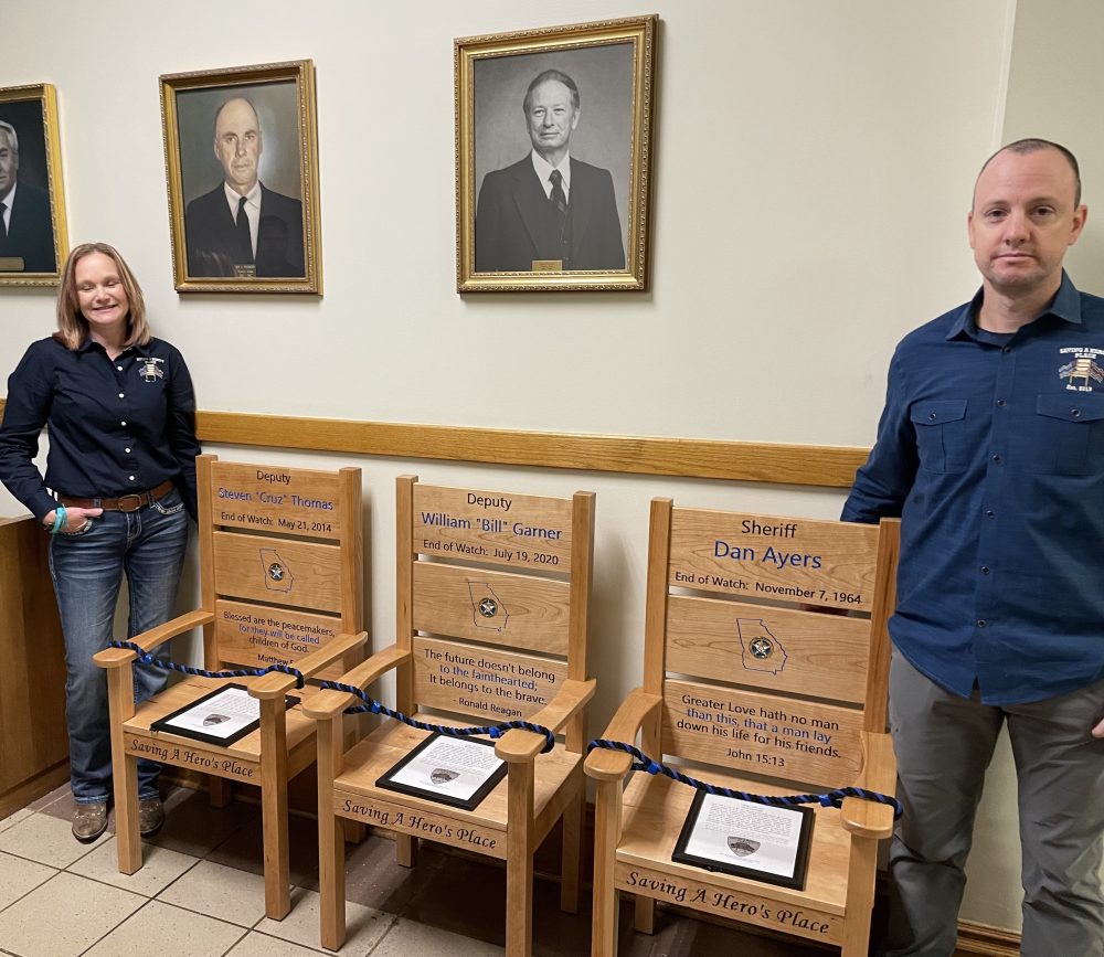 Honor Chairs Remember Franklin County's Fallen Officers 92.1 WLHR