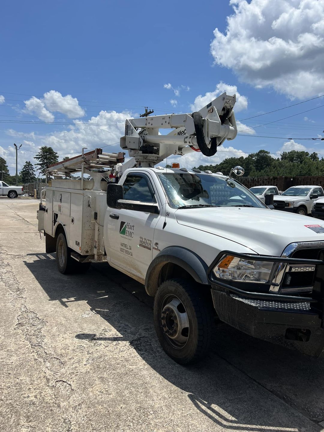 Hart EMC Crew Helps Restore Power To Central Savannah River Area 