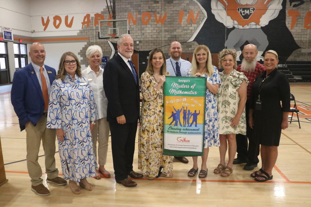 Hart County Schools Receive Banner for Math Improvement 92.1 WLHR